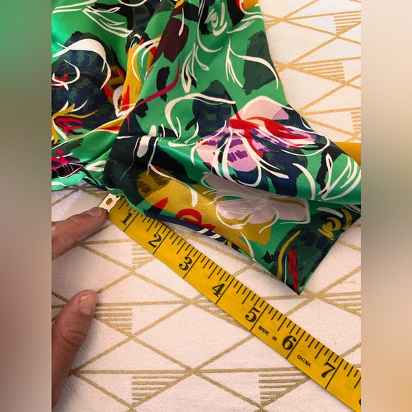 SALONI NWT Eden Floral Dress in Emerald 100% Silk Size 4 - Picture 13 of 13